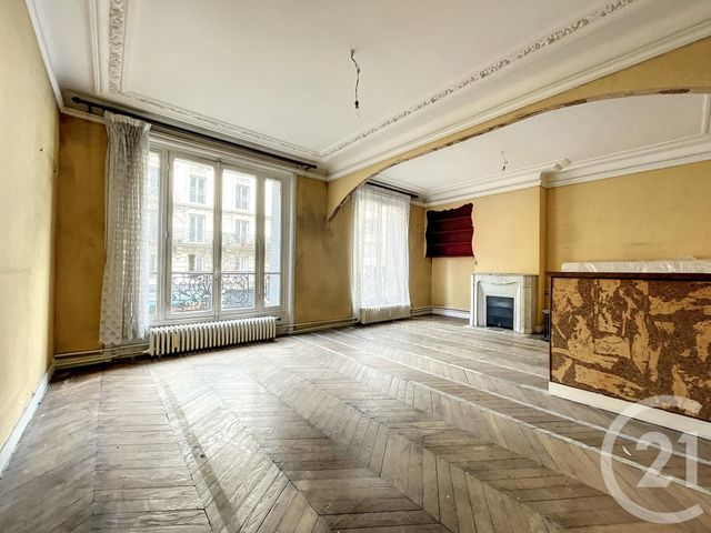 Appartement F6 à vendre - 5 pièces - 115.47 m2 - PARIS - 75018 - ILE-DE-FRANCE - Century 21 Joffrin Immobilier