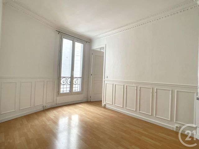 Appartement T2 à vendre - 2 pièces - 33.69 m2 - PARIS - 75018 - ILE-DE-FRANCE - Century 21 Joffrin Immobilier