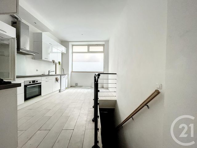 Appartement F2 à vendre - 2 pièces - 40.0 m2 - PARIS - 75018 - ILE-DE-FRANCE - Century 21 Joffrin Immobilier