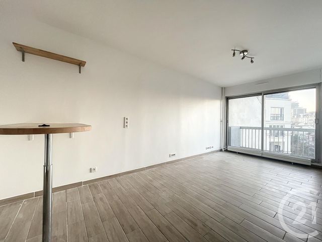 Appartement F1 à vendre - 1 pièce - 29.15 m2 - PARIS - 75018 - ILE-DE-FRANCE - Century 21 Joffrin Immobilier