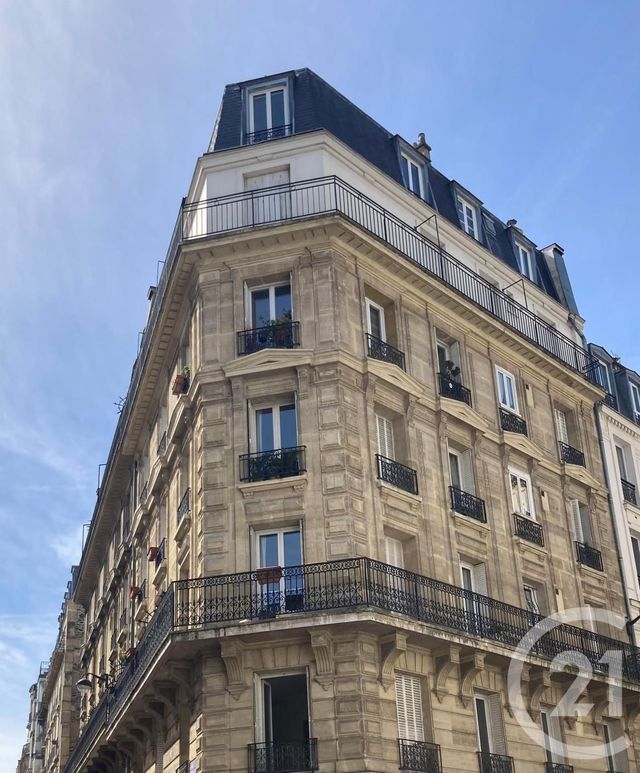 Appartement F2 à vendre - 2 pièces - 42.3 m2 - PARIS - 75018 - ILE-DE-FRANCE - Century 21 Joffrin Immobilier