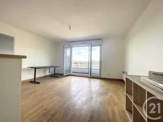 Appartement F2 à vendre - 2 pièces - 42.45 m2 - PARIS - 75018 - ILE-DE-FRANCE - Century 21 Joffrin Immobilier