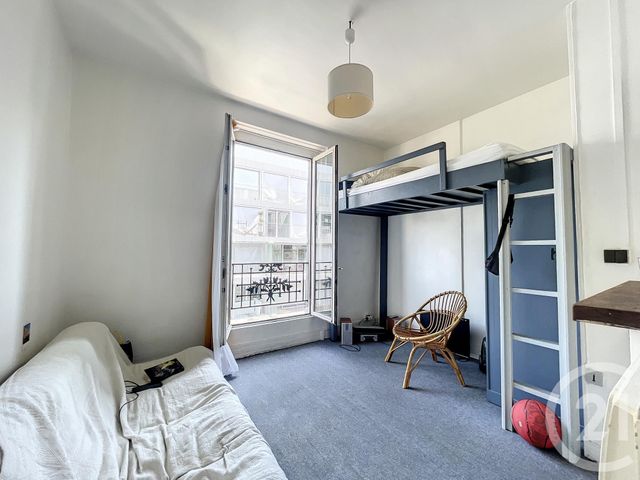  - PARIS - 