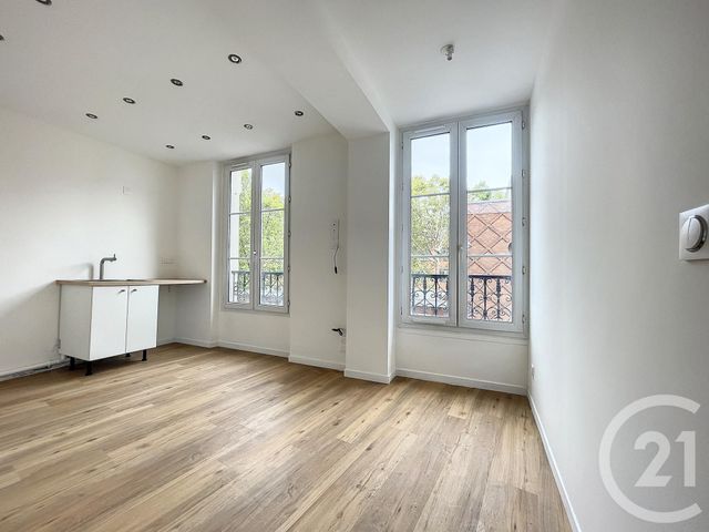 Appartement F2 à vendre - 2 pièces - 27.0 m2 - PARIS - 75018 - ILE-DE-FRANCE - Century 21 Joffrin Immobilier