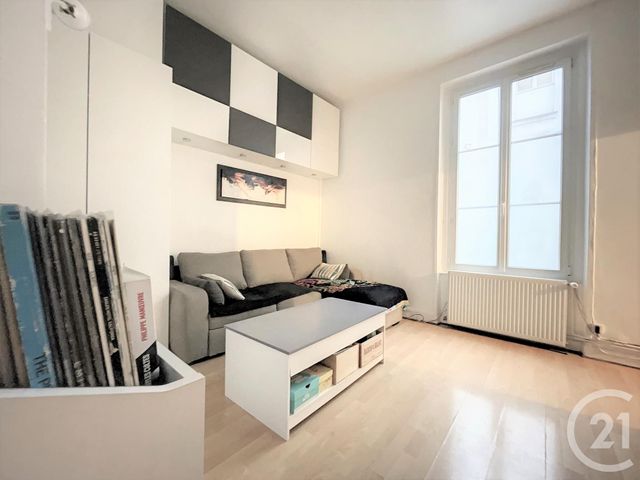 Appartement F2 à vendre - 2 pièces - 40.84 m2 - PARIS - 75018 - ILE-DE-FRANCE - Century 21 Joffrin Immobilier