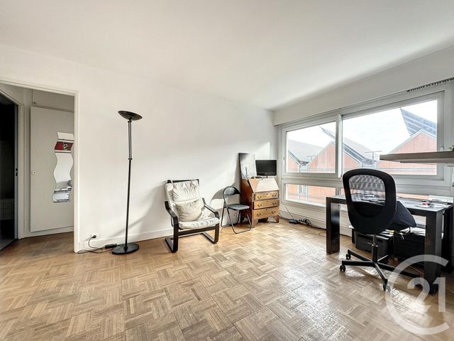 Appartement F2 à vendre - 2 pièces - 44.0 m2 - PARIS - 75018 - ILE-DE-FRANCE - Century 21 Joffrin Immobilier