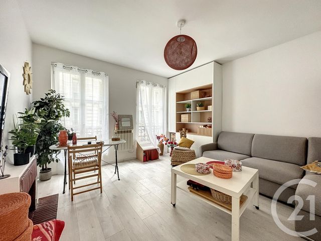 Appartement F2 à vendre - 2 pièces - 36.01 m2 - PARIS - 75018 - ILE-DE-FRANCE - Century 21 Joffrin Immobilier
