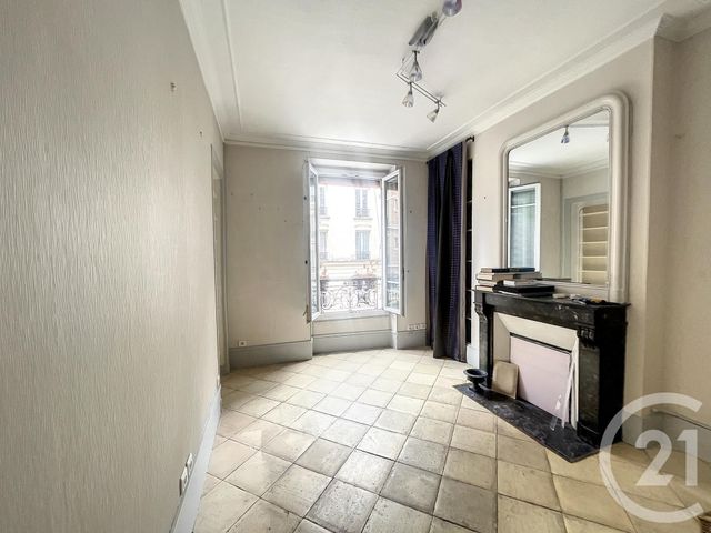 Appartement F2 à vendre - 2 pièces - 38.57 m2 - PARIS - 75018 - ILE-DE-FRANCE - Century 21 Joffrin Immobilier