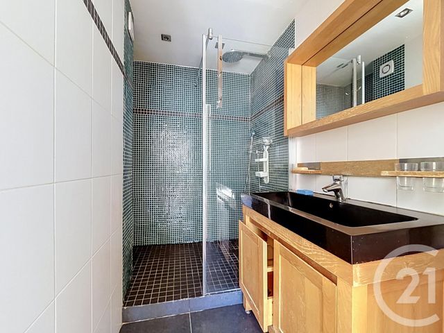 Appartement F3 à vendre - 3 pièces - 68.15 m2 - PARIS - 75018 - ILE-DE-FRANCE - Century 21 Joffrin Immobilier