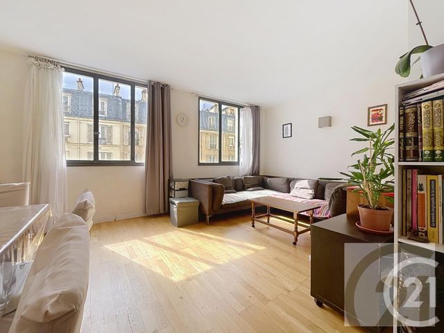 Appartement F3 à vendre - 4 pièces - 68.15 m2 - PARIS - 75018 - ILE-DE-FRANCE - Century 21 Joffrin Immobilier