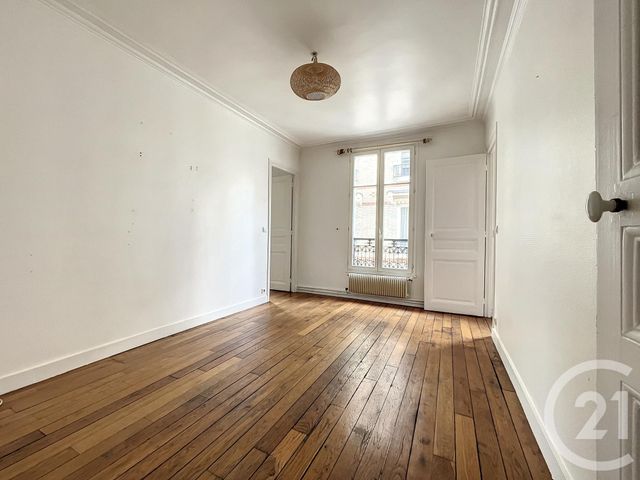 Appartement F3 à vendre - 3 pièces - 45.8 m2 - PARIS - 75018 - ILE-DE-FRANCE - Century 21 Joffrin Immobilier