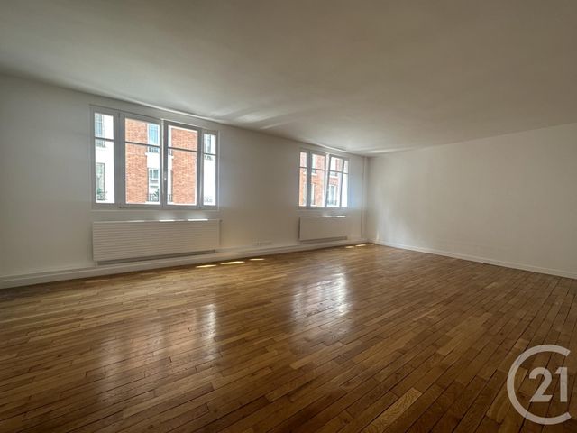 Appartement F5 à louer - 5 pièces - 132.35 m2 - PARIS - 75018 - ILE-DE-FRANCE - Century 21 Joffrin Immobilier