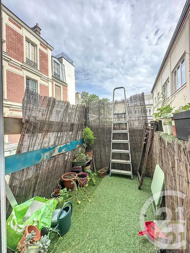 Appartement F3 à vendre - 3 pièces - 48.6 m2 - PARIS - 75018 - ILE-DE-FRANCE - Century 21 Joffrin Immobilier