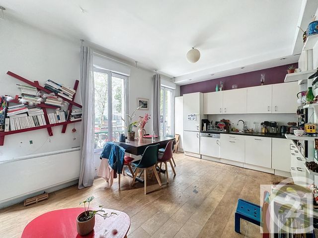 Appartement F3 à vendre - 3 pièces - 48.6 m2 - PARIS - 75018 - ILE-DE-FRANCE - Century 21 Joffrin Immobilier