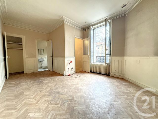 Appartement F1 à vendre - 1 pièce - 23.5 m2 - PARIS - 75018 - ILE-DE-FRANCE - Century 21 Joffrin Immobilier