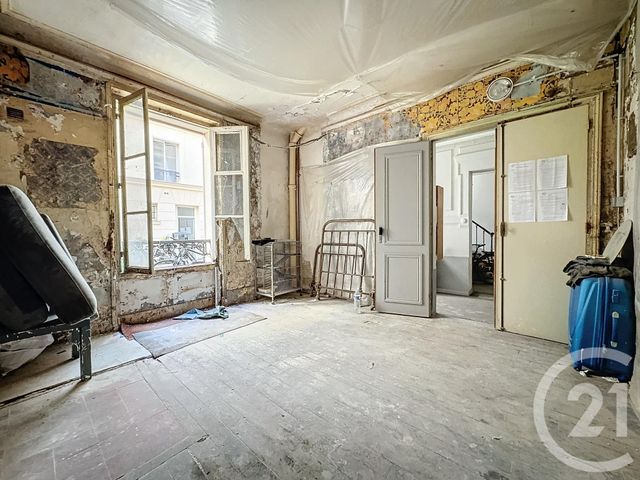  - PARIS - 