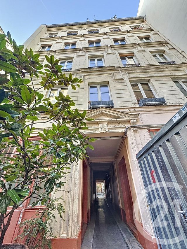 - PARIS - 