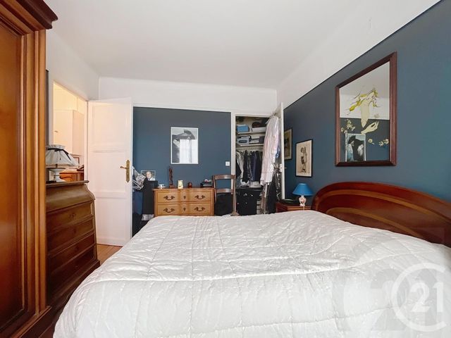 Afficher la photo en grand Appartement F2 à vendre - 2 pièces - 43.0 m2 - PARIS - 75018 - ILE-DE-FRANCE - Century 21 Joffrin Immobilier