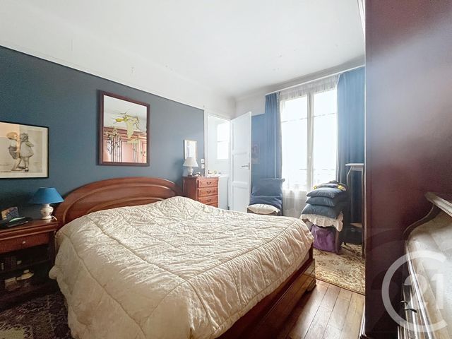 Afficher la photo en grand Appartement F2 à vendre - 2 pièces - 43.0 m2 - PARIS - 75018 - ILE-DE-FRANCE - Century 21 Joffrin Immobilier
