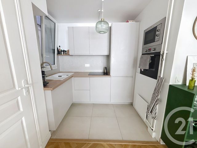 Appartement F2 à vendre - 2 pièces - 44.0 m2 - PARIS - 75018 - ILE-DE-FRANCE - Century 21 Joffrin Immobilier