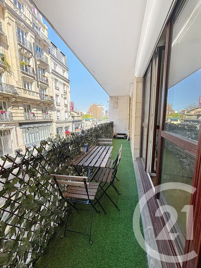 Appartement F2 à vendre - 2 pièces - 44.0 m2 - PARIS - 75018 - ILE-DE-FRANCE - Century 21 Joffrin Immobilier