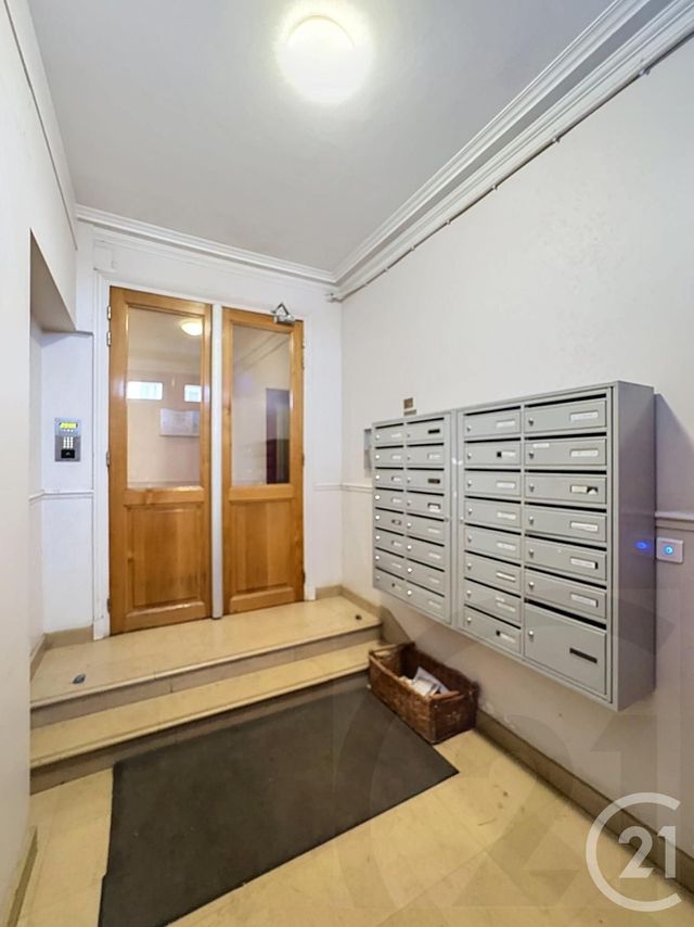Appartement F2 à vendre - 2 pièces - 22.36 m2 - PARIS - 75018 - ILE-DE-FRANCE - Century 21 Joffrin Immobilier