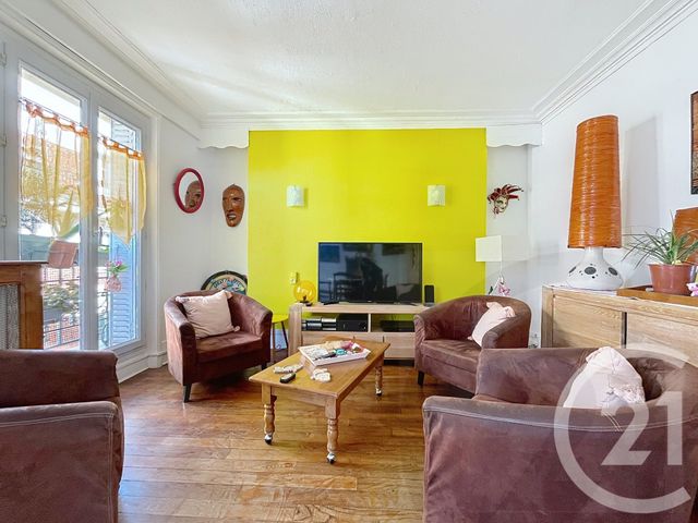 Afficher la photo en grand Appartement F4 à vendre - 4 pièces - 82.85 m2 - PARIS - 75018 - ILE-DE-FRANCE - Century 21 Joffrin Immobilier