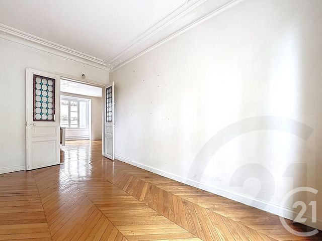Afficher la photo en grand Appartement F4 à vendre - 4 pièces - 57.61 m2 - PARIS - 75018 - ILE-DE-FRANCE - Century 21 Joffrin Immobilier