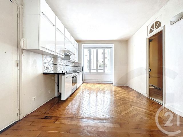Afficher la photo en grand Appartement F4 à vendre - 4 pièces - 57.61 m2 - PARIS - 75018 - ILE-DE-FRANCE - Century 21 Joffrin Immobilier