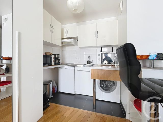 Appartement Studio à vendre - 1 pièce - 28.3 m2 - PARIS - 75018 - ILE-DE-FRANCE - Century 21 Joffrin Immobilier