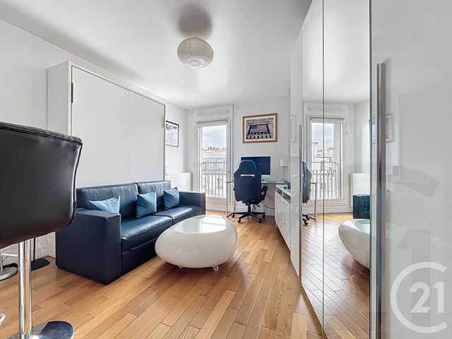 Appartement Studio à vendre - 1 pièce - 28.3 m2 - PARIS - 75018 - ILE-DE-FRANCE - Century 21 Joffrin Immobilier