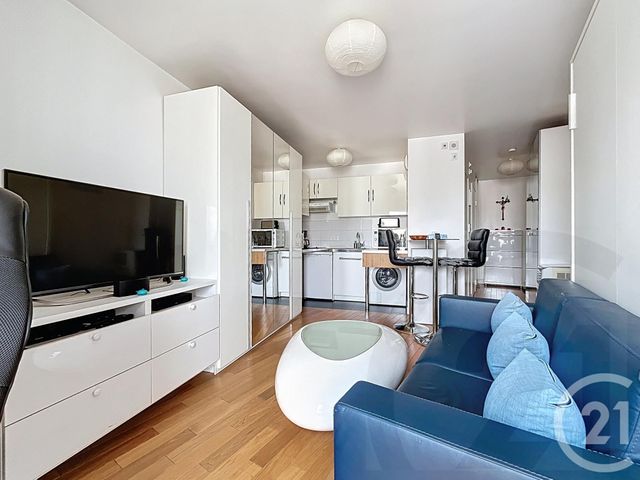 Appartement Studio à vendre - 1 pièce - 28.3 m2 - PARIS - 75018 - ILE-DE-FRANCE - Century 21 Joffrin Immobilier