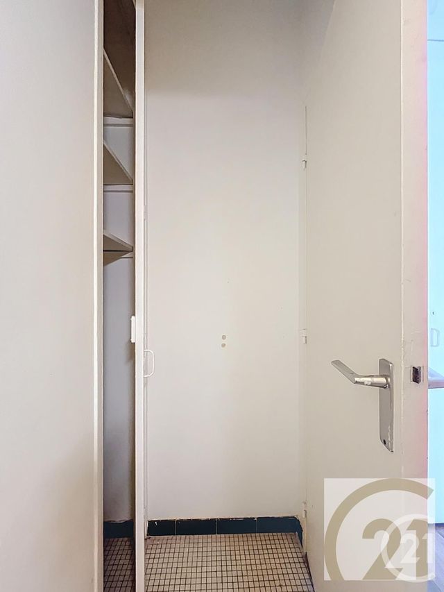 Appartement F1 à vendre - 1 pièce - 22.35 m2 - PARIS - 75018 - ILE-DE-FRANCE - Century 21 Joffrin Immobilier