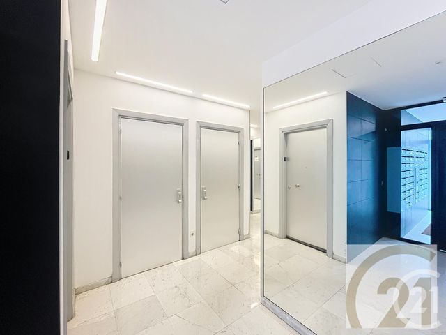 Appartement F1 à vendre - 1 pièce - 22.35 m2 - PARIS - 75018 - ILE-DE-FRANCE - Century 21 Joffrin Immobilier