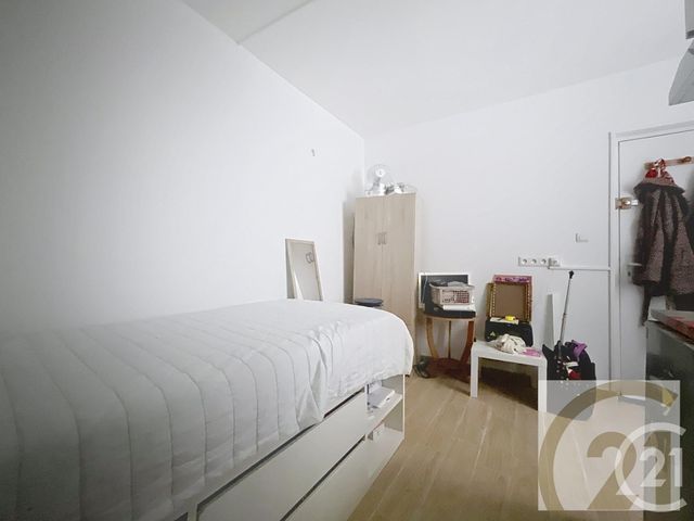 Appartement Studio à vendre - 1 pièce - 11.5 m2 - PARIS - 75018 - ILE-DE-FRANCE - Century 21 Joffrin Immobilier