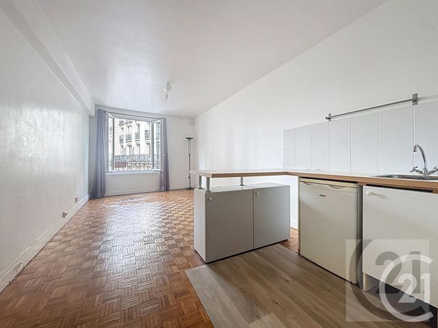 Appartement F1 à vendre - 1 pièce - 26.0 m2 - PARIS - 75018 - ILE-DE-FRANCE - Century 21 Joffrin Immobilier
