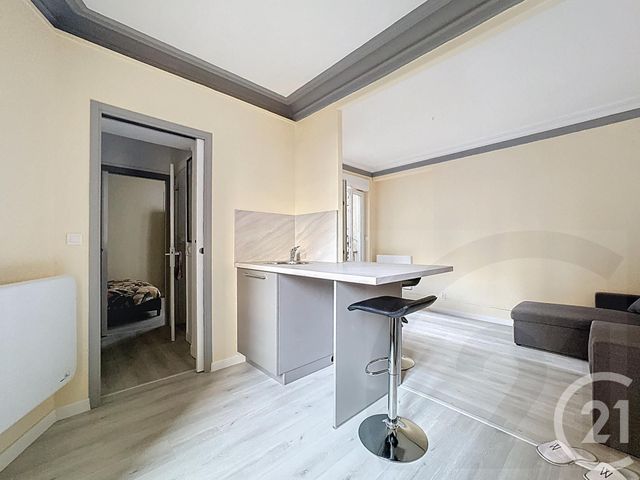 Appartement F2 à vendre - 2 pièces - 30.1 m2 - PARIS - 75018 - ILE-DE-FRANCE - Century 21 Joffrin Immobilier