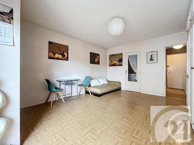 Appartement F1 à vendre - 1 pièce - 32.4 m2 - PARIS - 75018 - ILE-DE-FRANCE - Century 21 Joffrin Immobilier
