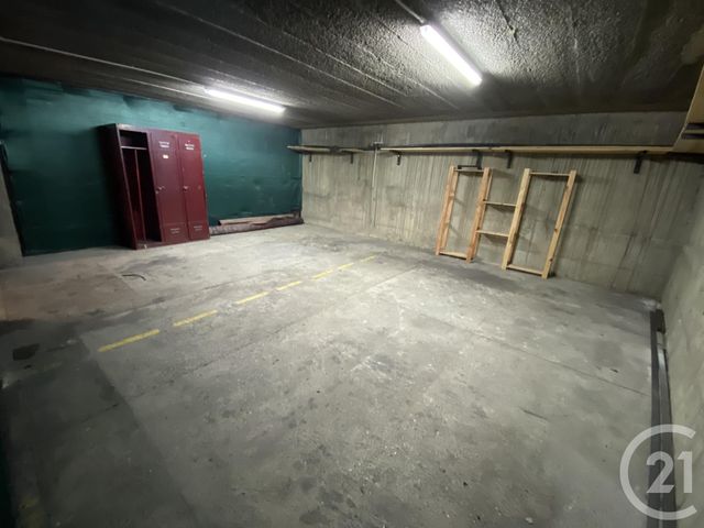 parking à louer - 45.0 m2 - PARIS - 75018 - ILE-DE-FRANCE - Century 21 Joffrin Immobilier