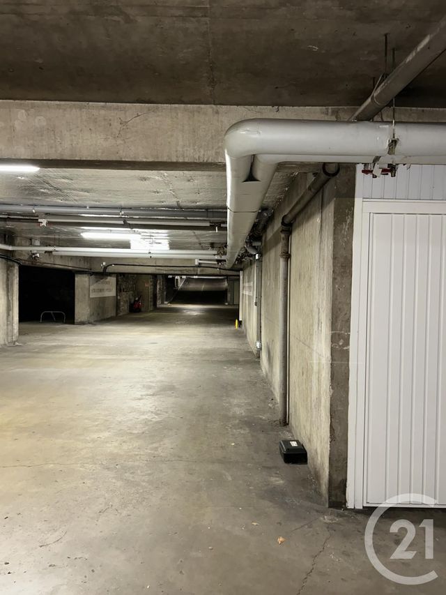 parking à louer - 15.0 m2 - PARIS - 75018 - ILE-DE-FRANCE - Century 21 Joffrin Immobilier