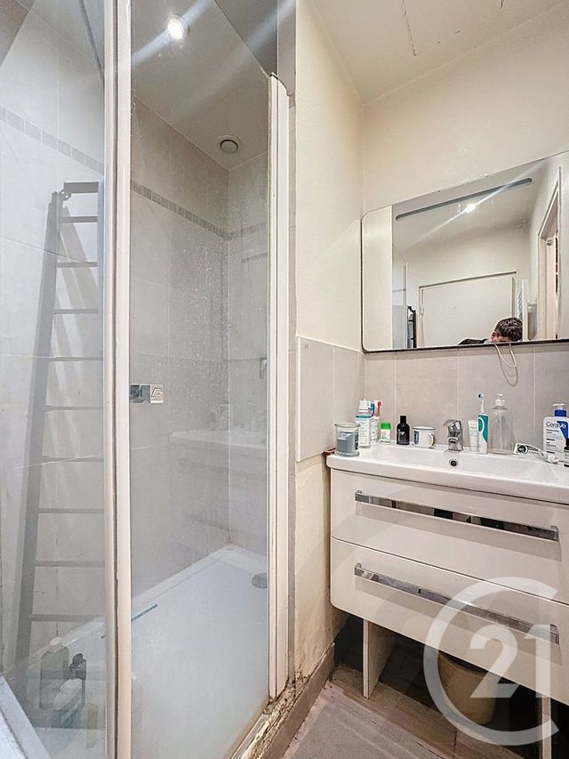 Appartement F3 à vendre - 3 pièces - 39.0 m2 - PARIS - 75018 - ILE-DE-FRANCE - Century 21 Joffrin Immobilier