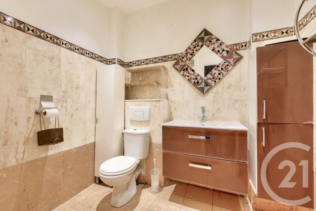 Appartement F4 à vendre - 3 pièces - 89.0 m2 - PARIS - 75018 - ILE-DE-FRANCE - Century 21 Joffrin Immobilier