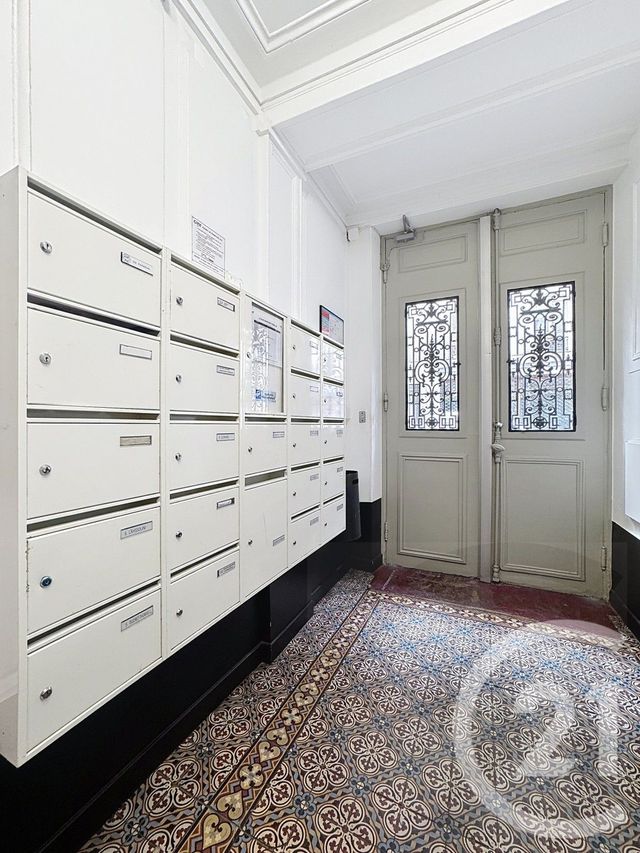 Appartement F2 à vendre - 2 pièces - 30.0 m2 - PARIS - 75018 - ILE-DE-FRANCE - Century 21 Joffrin Immobilier