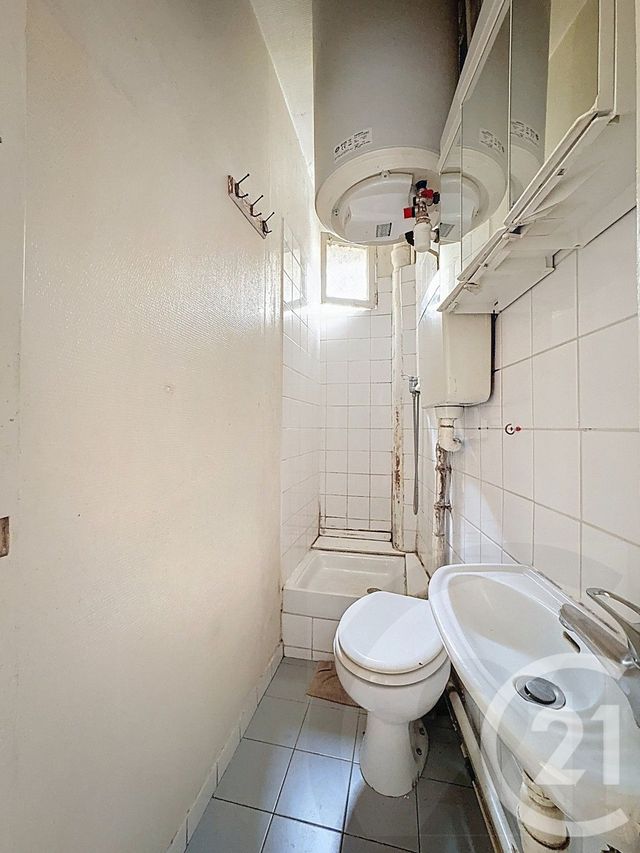 Appartement F2 à vendre - 2 pièces - 30.0 m2 - PARIS - 75018 - ILE-DE-FRANCE - Century 21 Joffrin Immobilier