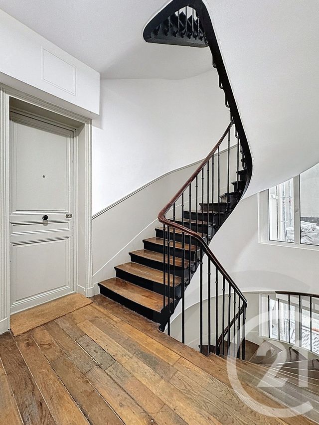 Appartement F2 à vendre - 2 pièces - 30.0 m2 - PARIS - 75018 - ILE-DE-FRANCE - Century 21 Joffrin Immobilier