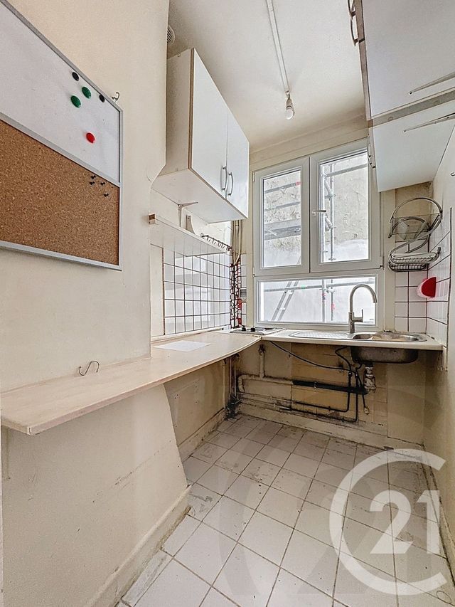 Appartement F2 à vendre - 2 pièces - 30.0 m2 - PARIS - 75018 - ILE-DE-FRANCE - Century 21 Joffrin Immobilier