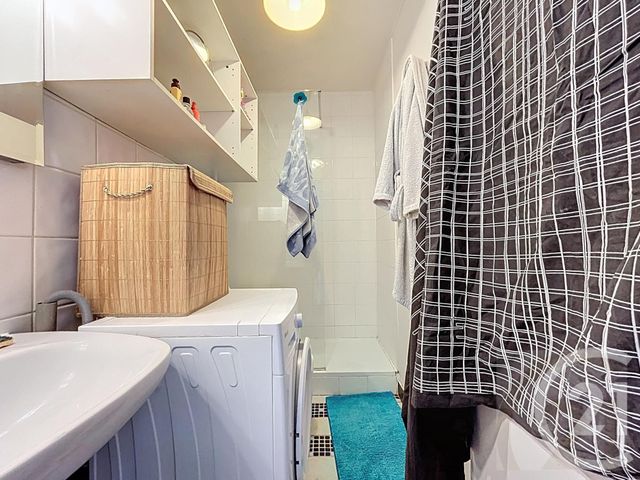 Appartement Studio à vendre - 2 pièces - 24.9 m2 - PARIS - 75018 - ILE-DE-FRANCE - Century 21 Joffrin Immobilier