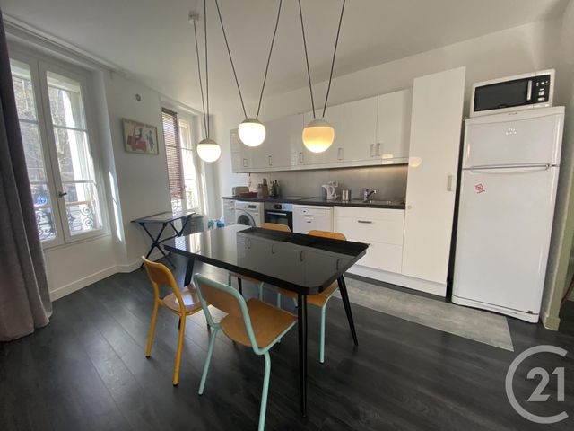 Appartement F3 à louer PARIS