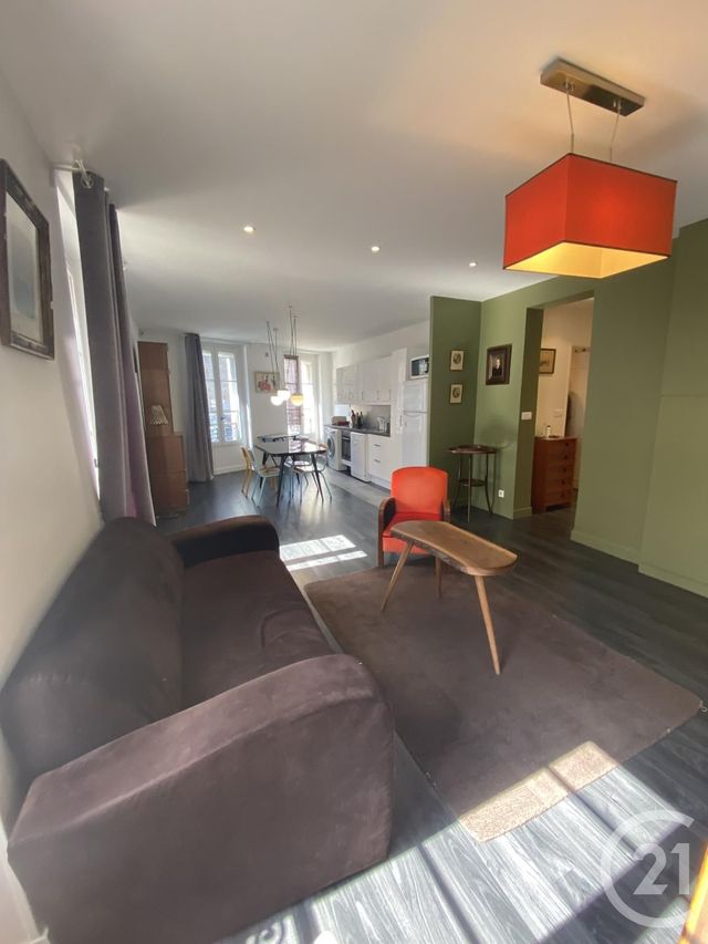 Appartement F3 à louer - 3 pièces - 75.69 m2 - PARIS - 75018 - ILE-DE-FRANCE - Century 21 Joffrin Immobilier