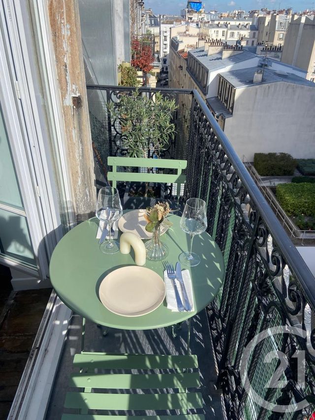Appartement F2 à vendre - 2 pièces - 44.69 m2 - PARIS - 75018 - ILE-DE-FRANCE - Century 21 Joffrin Immobilier